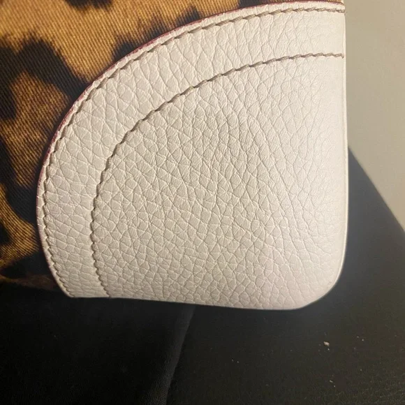 Dolce & Gabbana Animalier Brown Leopard Tote with white Accents W/COA - Picture 14 of 16